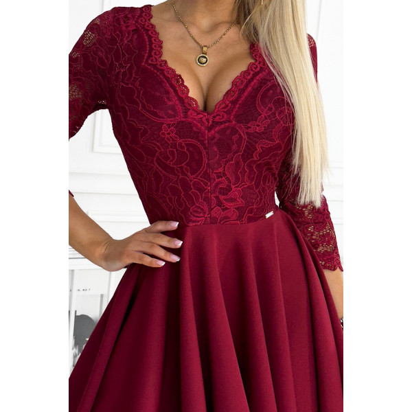 210-15 NICOLLE sukienka z dłuższym tyłem i dekoltem - kolor BORDOWY